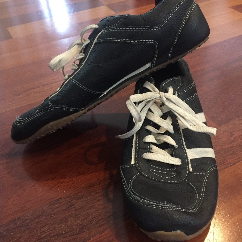 Black and cream leather sneakers